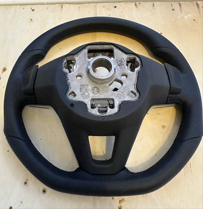 Кермо ve Touareg III 2025