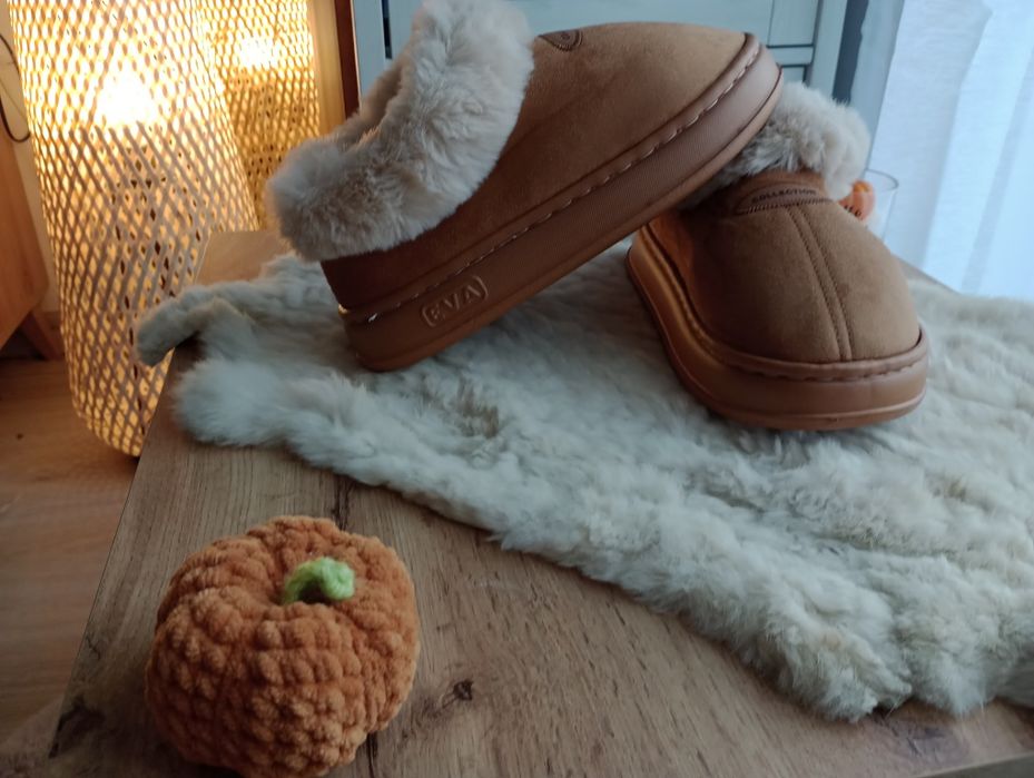 Kapcie damskie rozmiar 39 nowe
