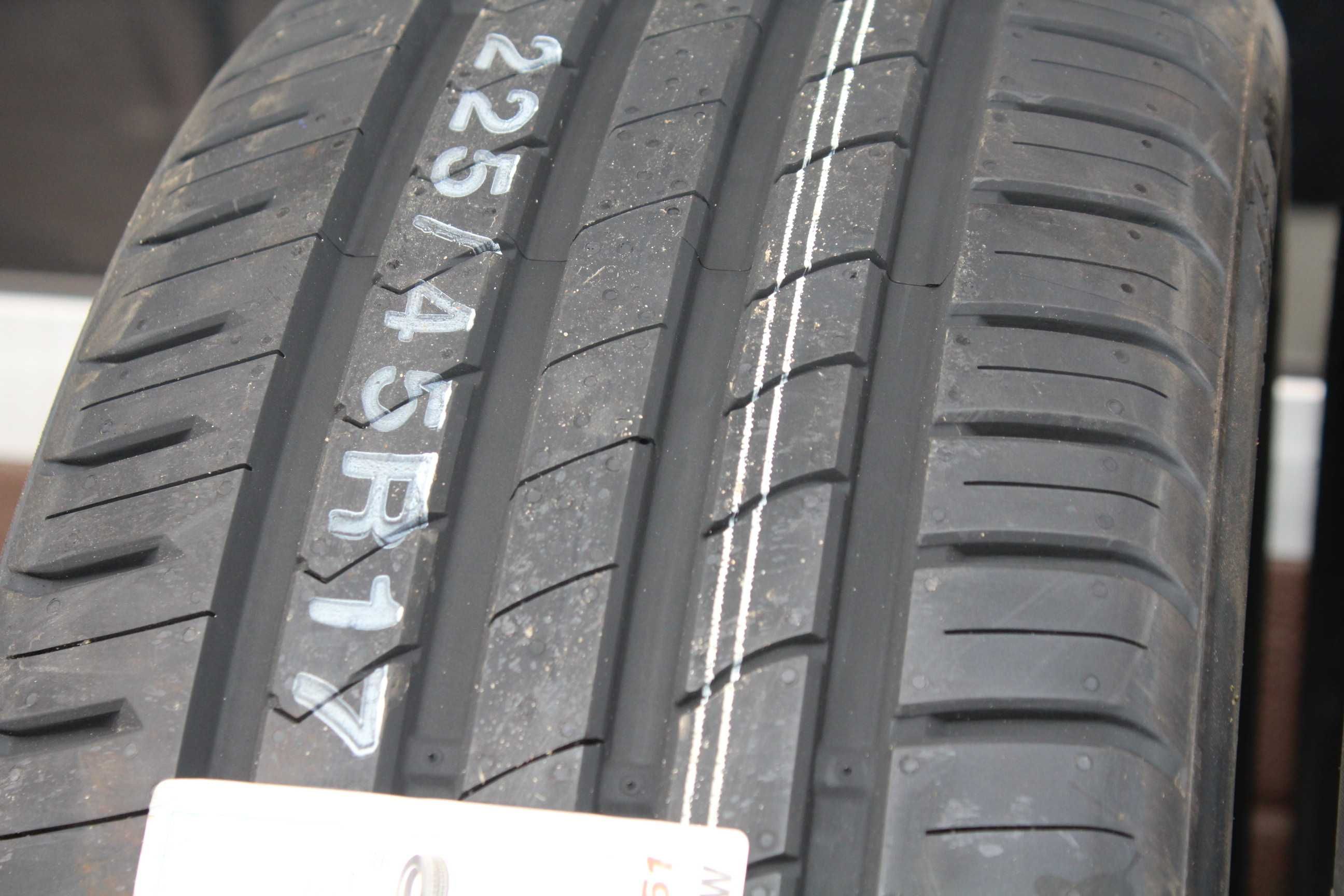 225 45 r17 KUMHO Ecsta HS51