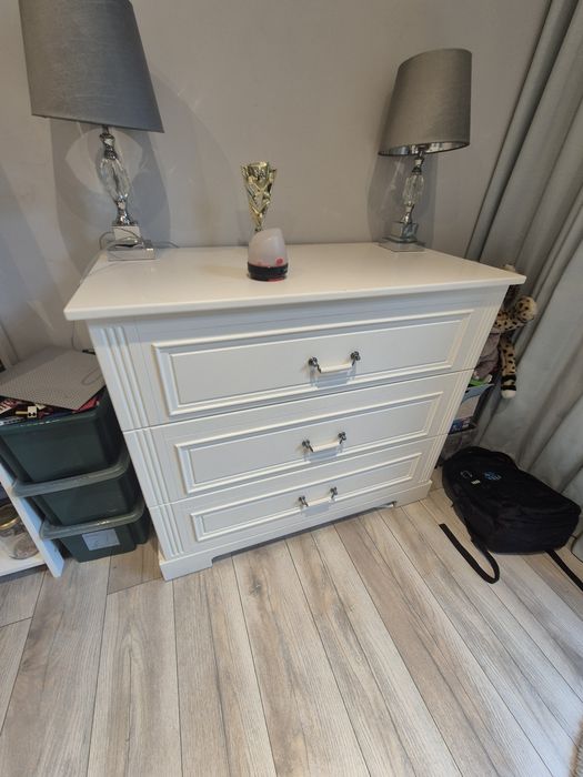 Szafa i komoda dla dziecka