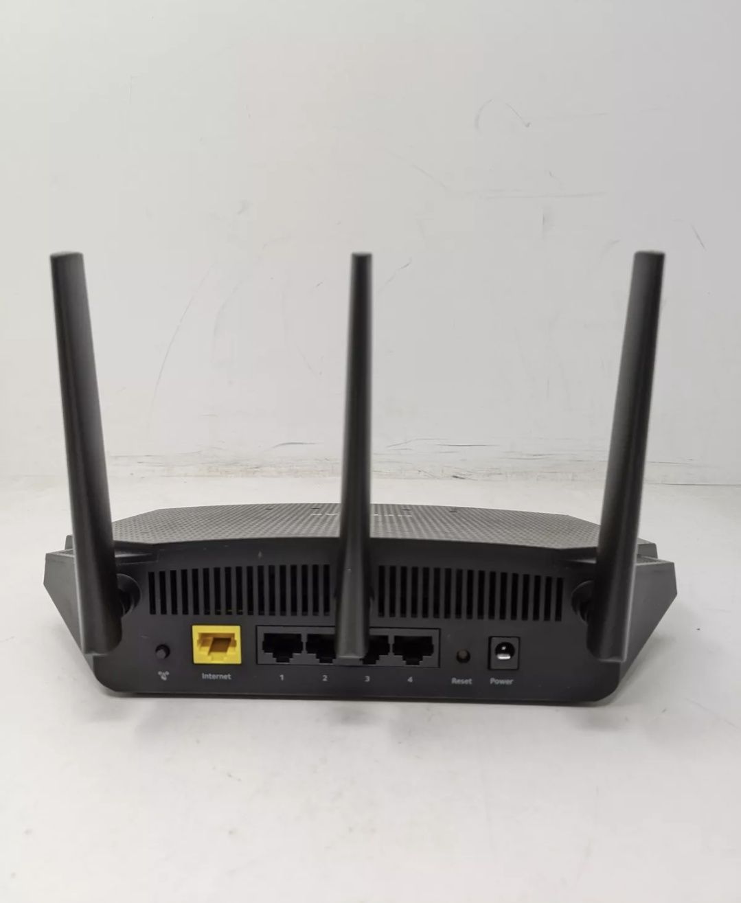 Роутер/маршрутизатор NETGEAR AX1800 (R6700AX) WiFi 6