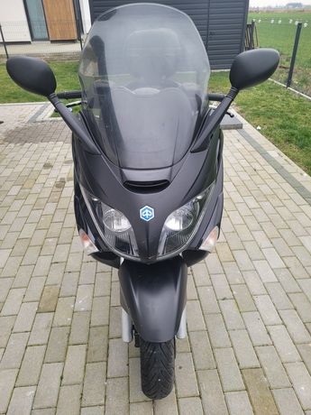 Piaggio X EVO 125