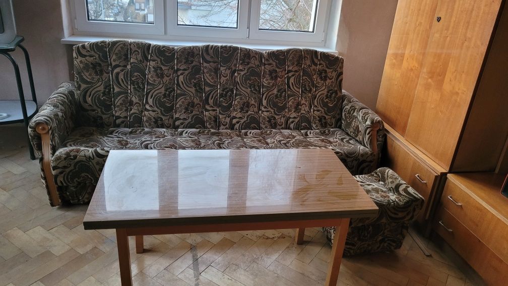 Sofa rozkładana wersalka z podnóżkiem