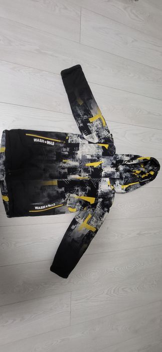 Продам куртку на хлопчика