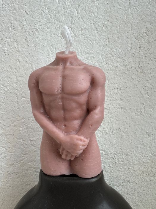 Свічка ручної роботи чоловічий торс