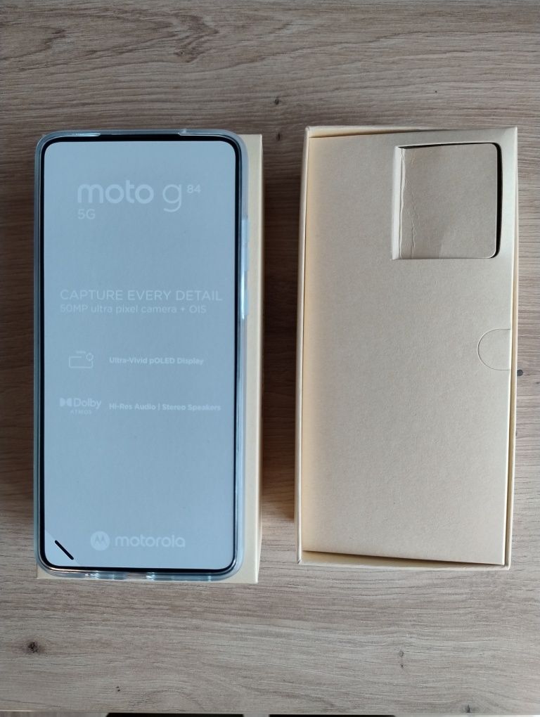 Telefon Motorola G84
