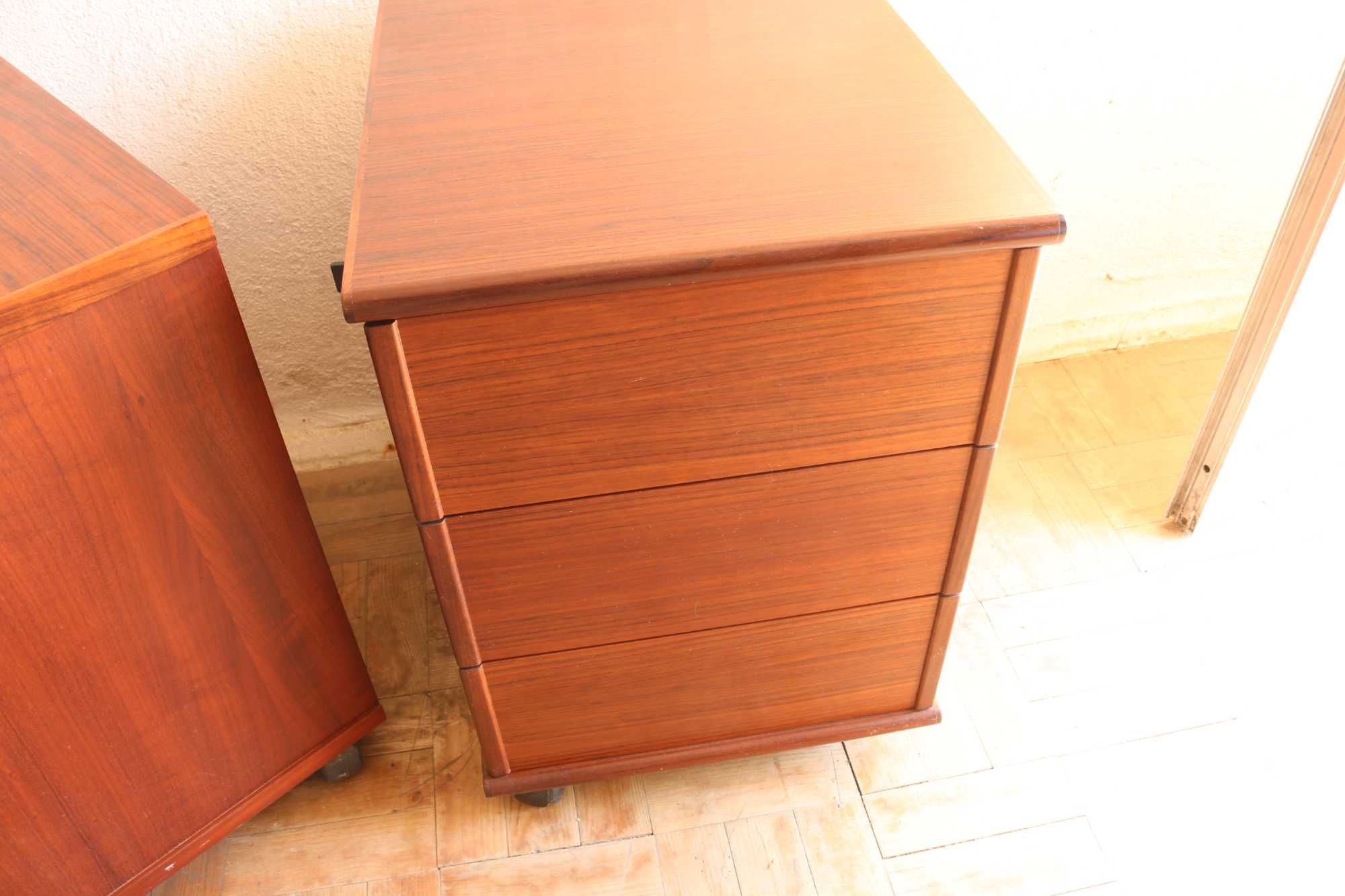 moveis de gavetas secretária escritório cacifos vintage anos 70