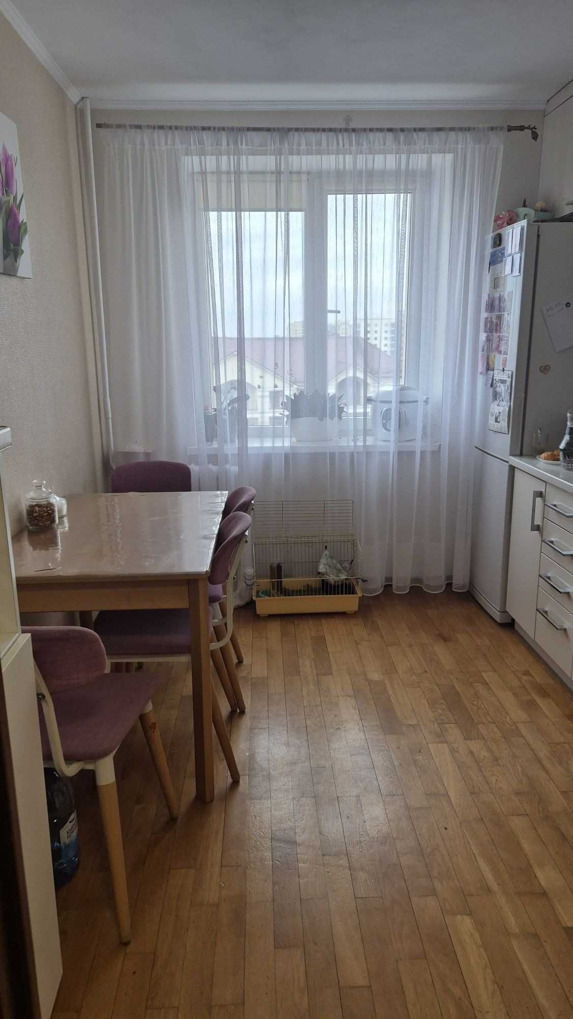 Продам затишну мебльовану 2 кімнатну квартиру. Покровський .