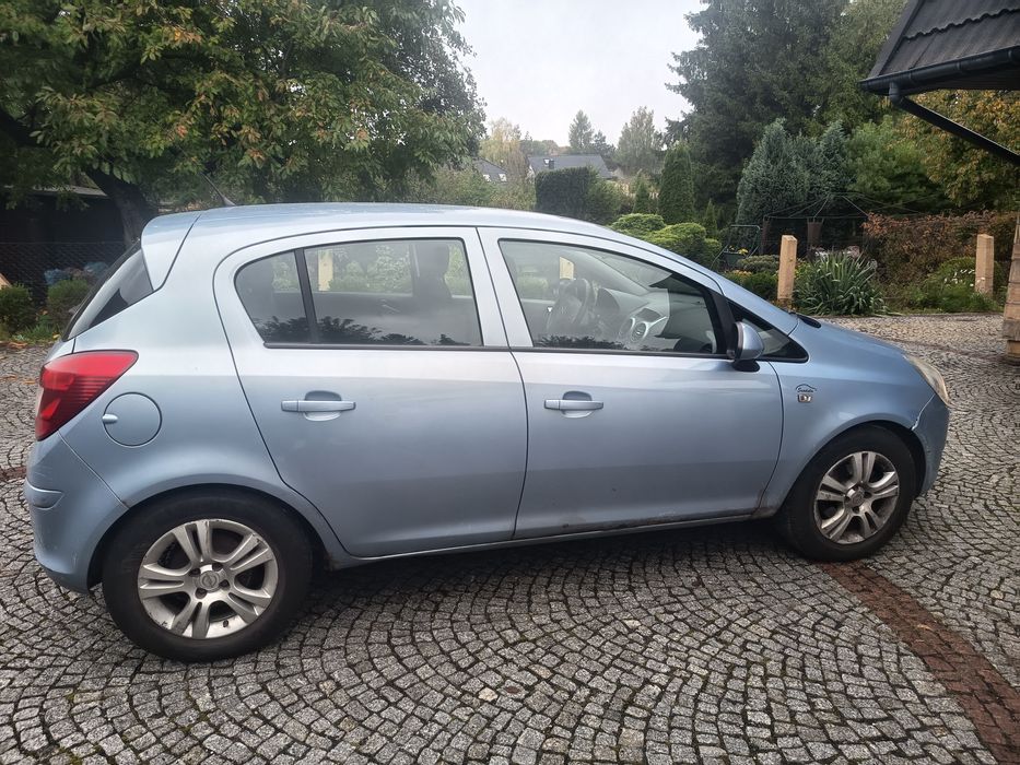 Auto osobowe Opel Corsa