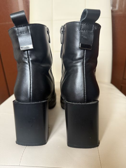 Ботинки кожаные  на флисе женские