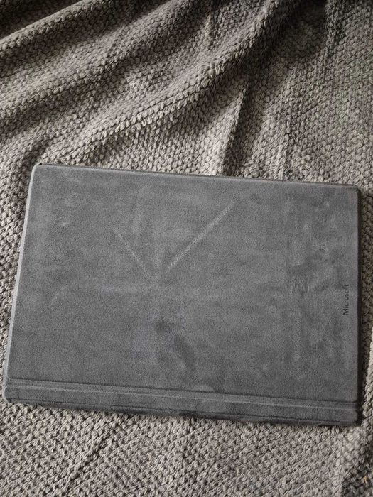 Планшет Microsoft Surface PRO 5 1796 4/128 m7-7Y30 12.3" Win10