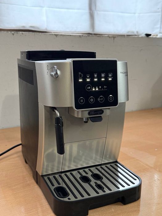 Кавомашина DeLonghi Magnifica Start