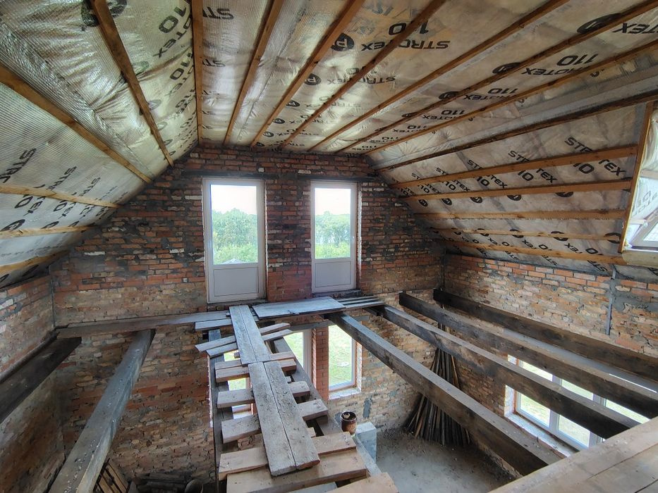 Продаж будинку в мальовничому місці.