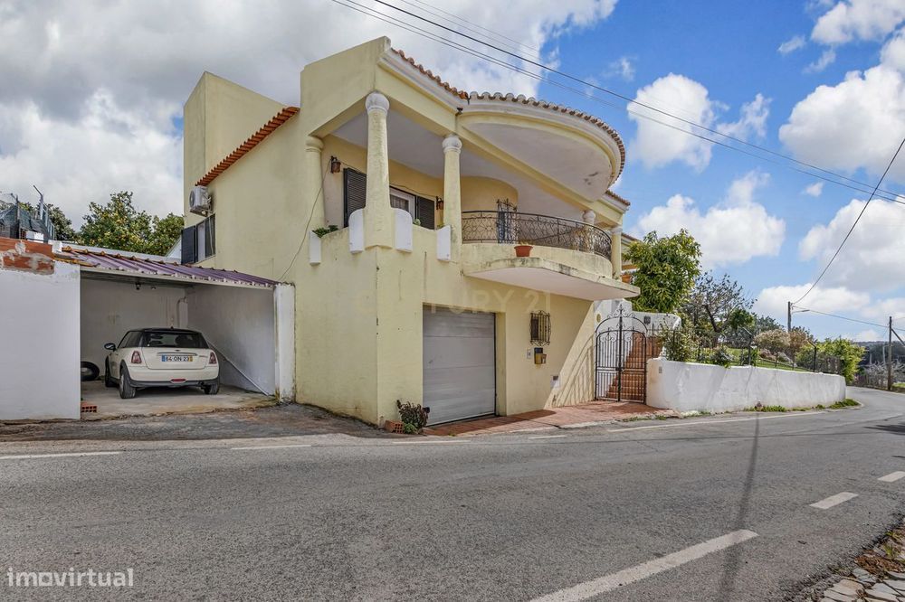 Moradia T5+1 com Vista Mar e Piscina a 5 minutos de Loulé