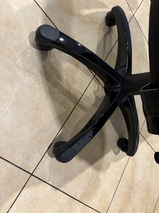 Krzeslo gamingowe do biurka jak nowe