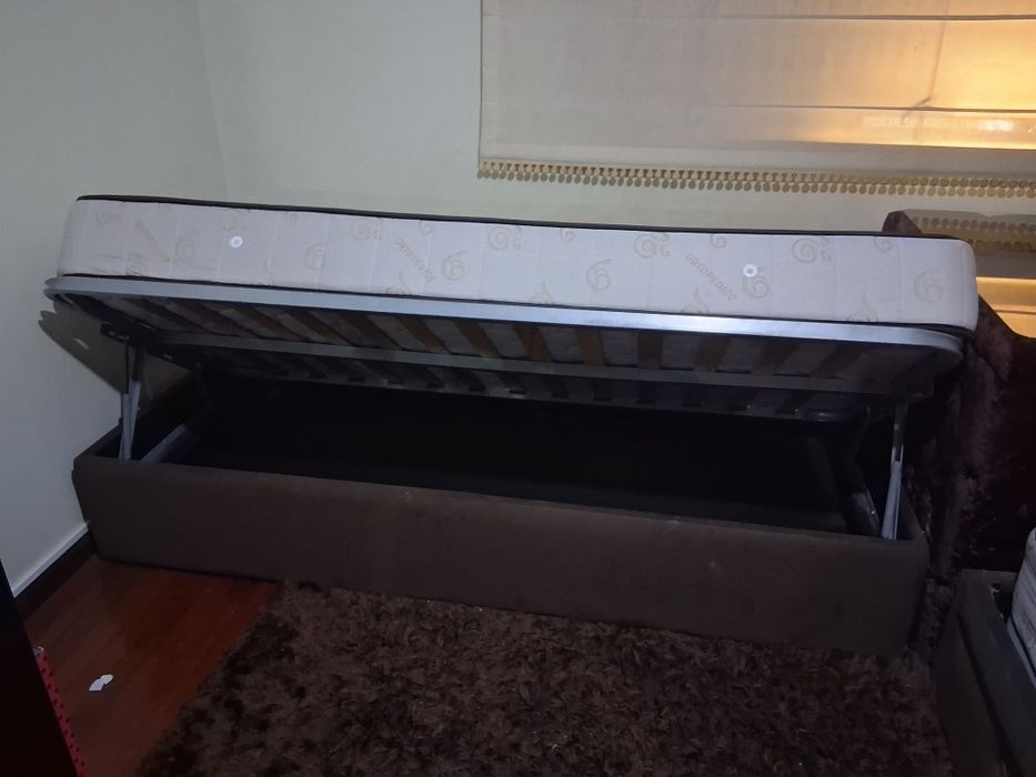 Somier e cama de solteiro