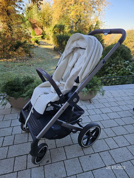 Cybex Balios S Lux 2023 spacerówka + folia przeciwdeszczowa + uchwyt
