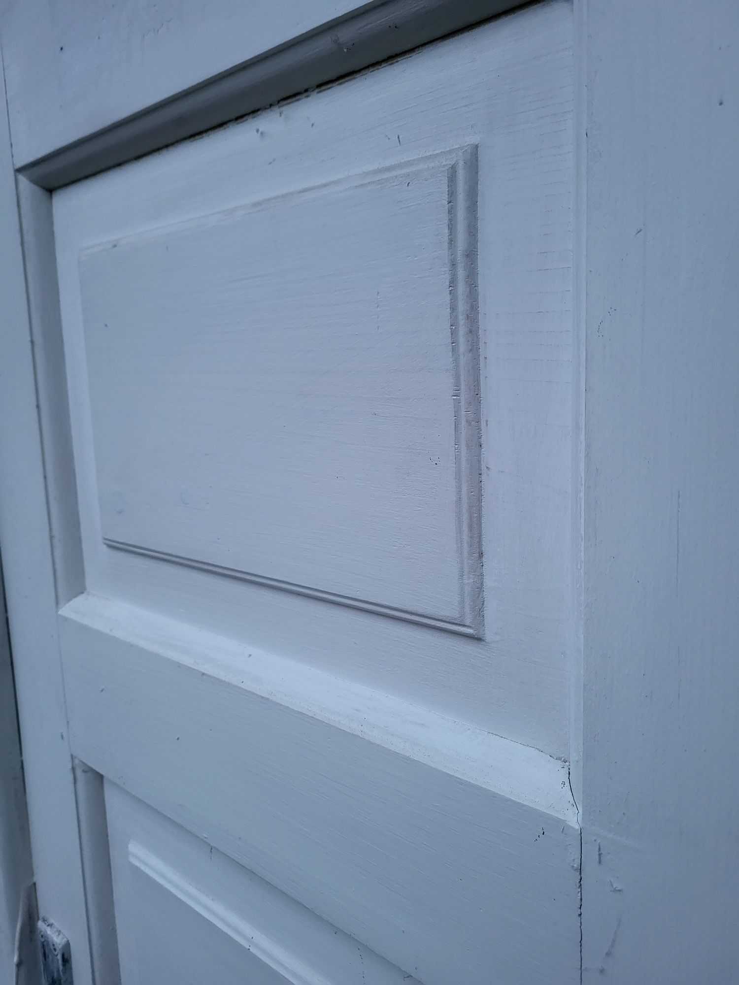 Двері дерев'яні фарбовані без коробки 1,16 х 2.02