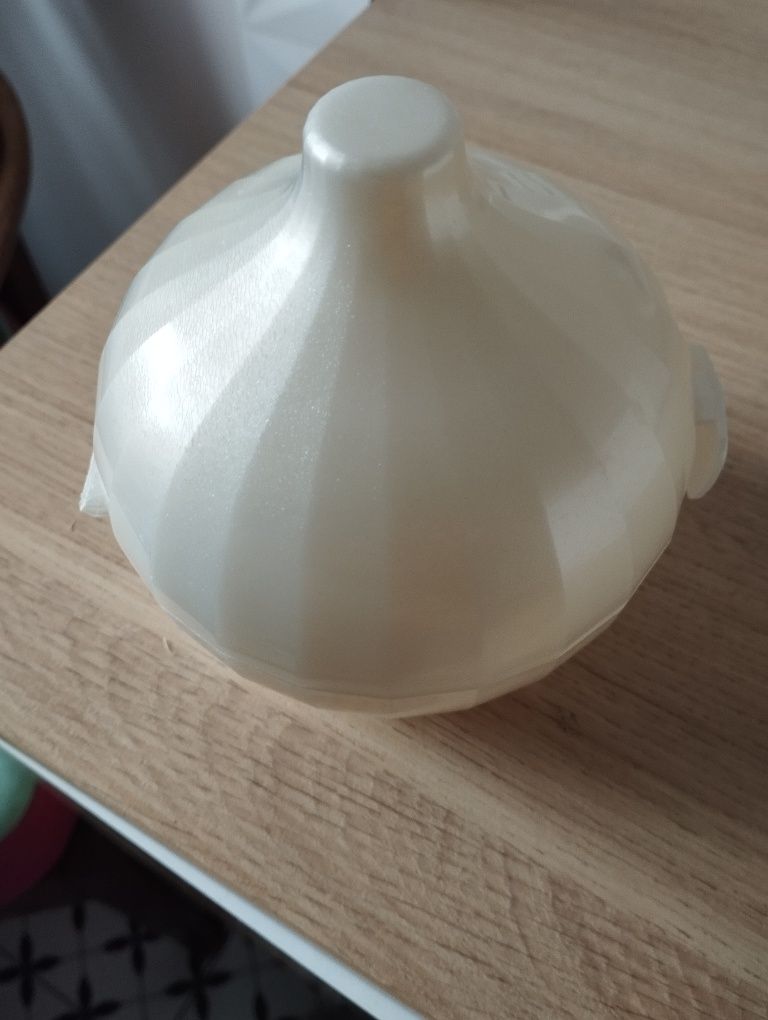 Tupperware pojemnik na cebulę