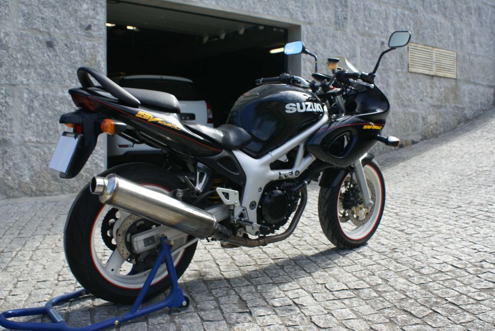 Suzuki SVS 650, moto esplêndida