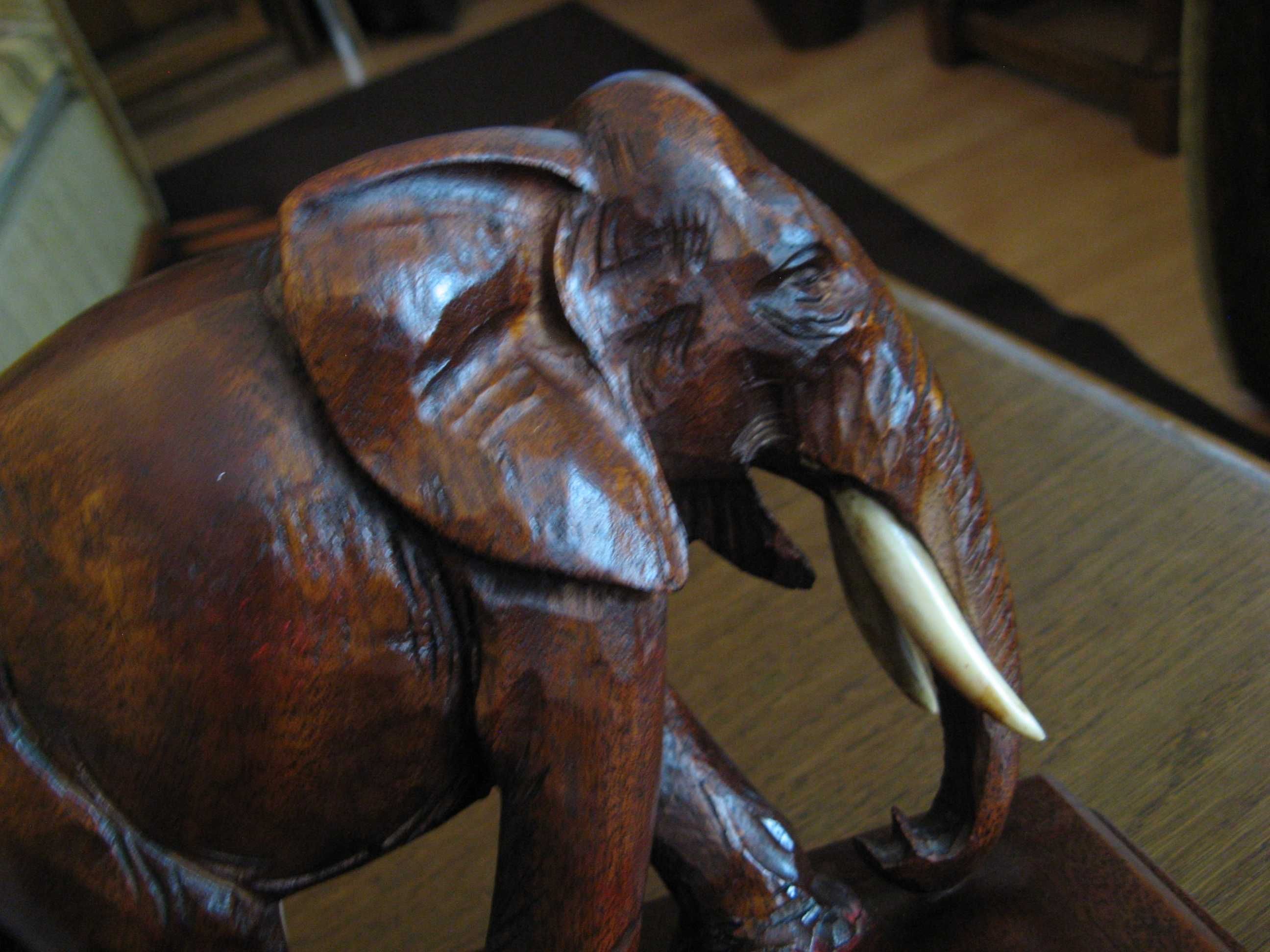 Drewniany słoń, piękna ręczna praca z egzotycznego drewna, idealna