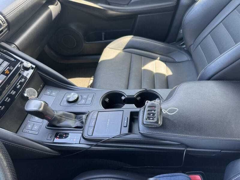 2021 Lexus IS 350