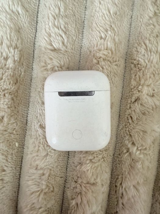 Зарядний Кейс футляр для AirPods