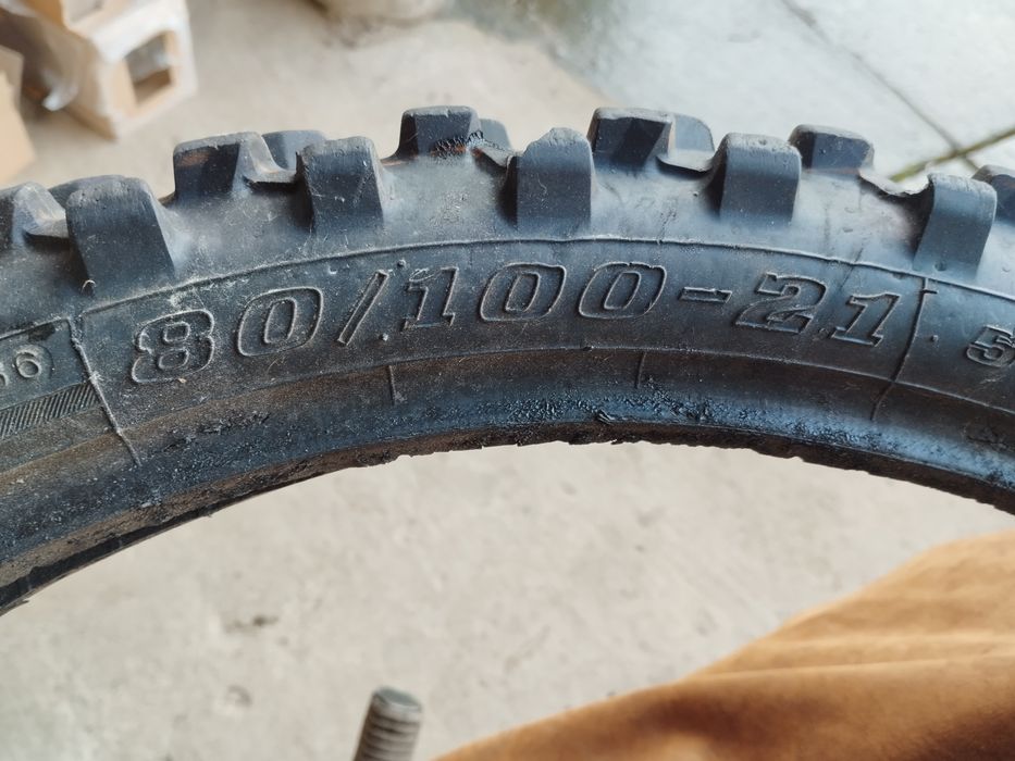 Шини ендуро б/в майже нові 95%