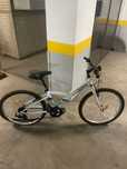 bicicleta  nova usada uma vez