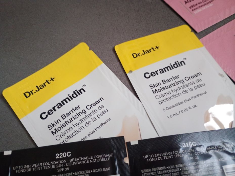 Zestaw , Lancôme 7 ml podkład, + 9ml (iwostin dr jary)