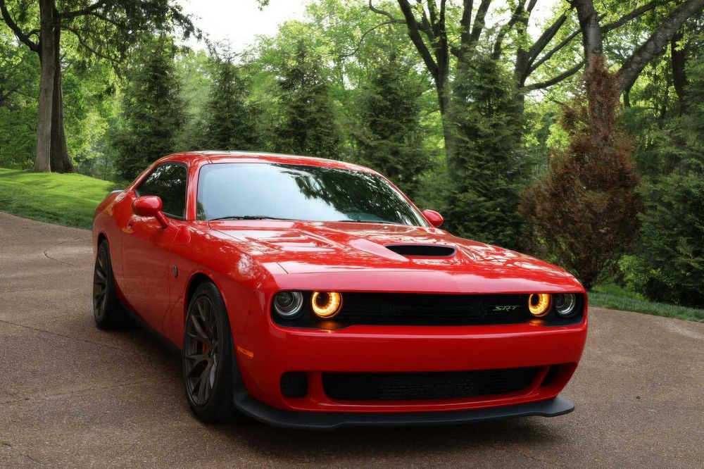 Dodge Challenger SRT Hellcat      2017