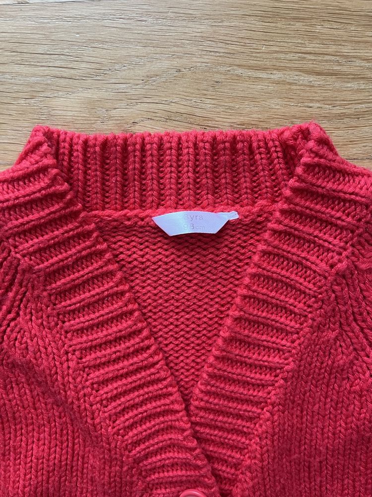 Sweter na guziki 98 czerwony akryl.