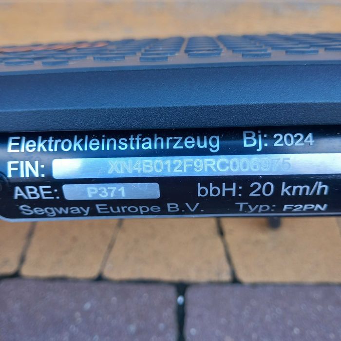 Hulajnoga elektryczna Ninebot KickScooter F2 Pro 450W 20km/h H1