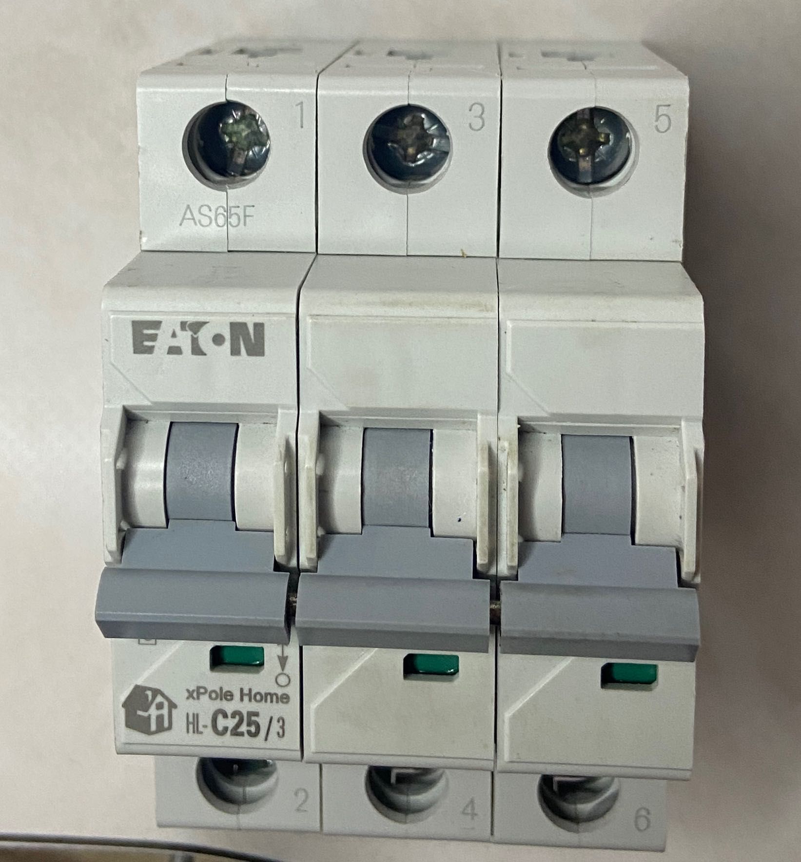 Автоматичний вимикач 3р 25А (тип С) HL EATON