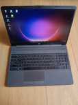 Laptop HP 255 g8.