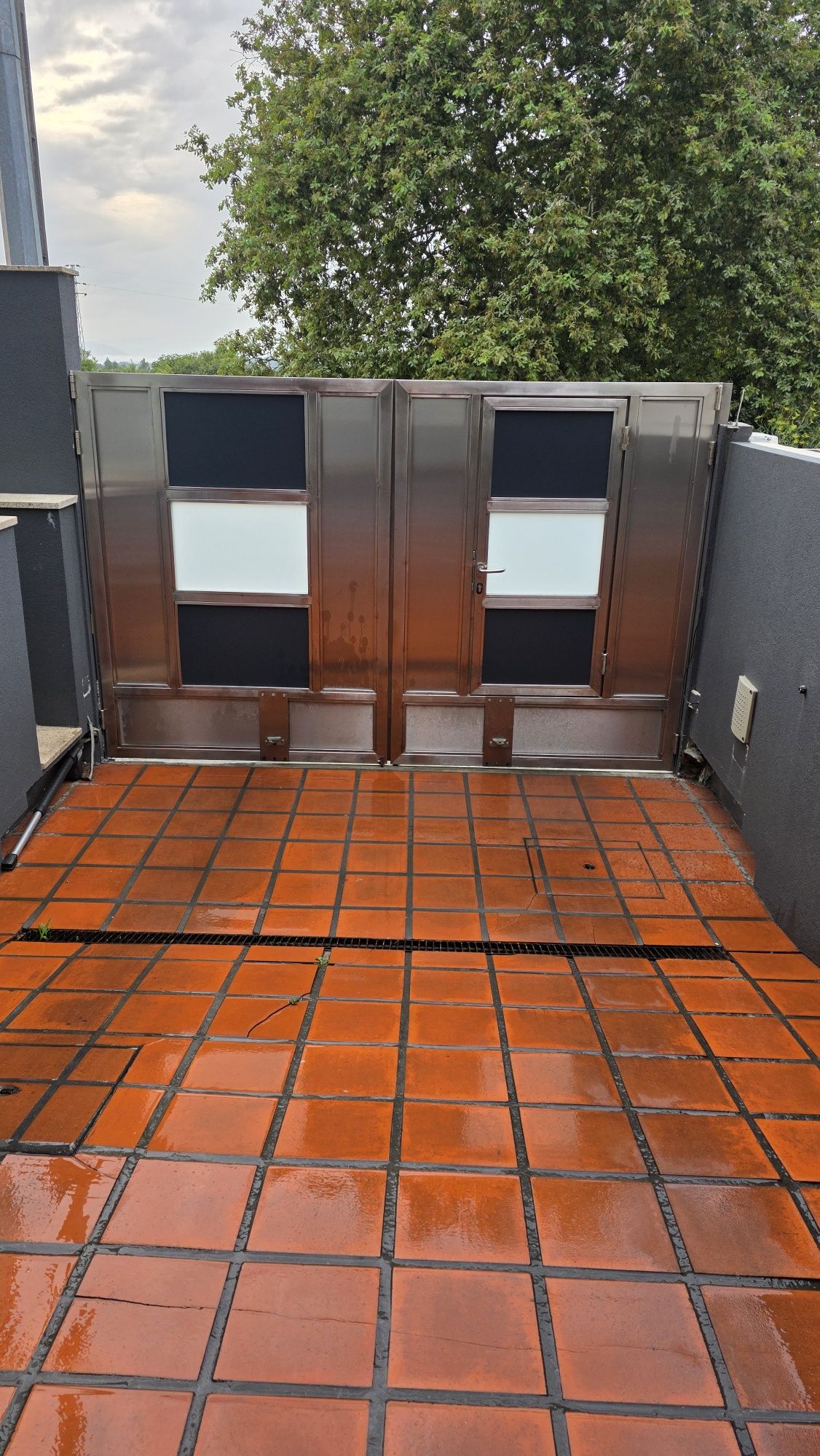 Portão Inox com porta de serviço