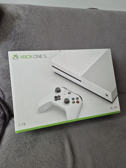 Konsola Xbox One S 1tb stan bardzo dobry naped