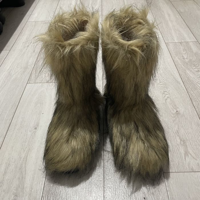 Мохнаті боти Y2K