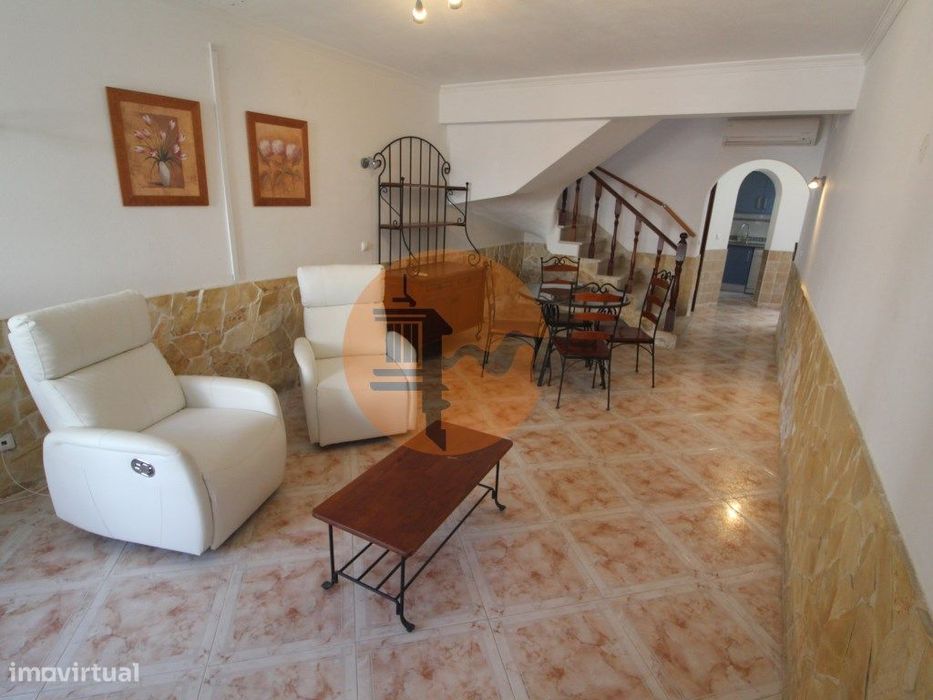 Moradia charmante em pleno centro de Tavira disponível para arrenda...