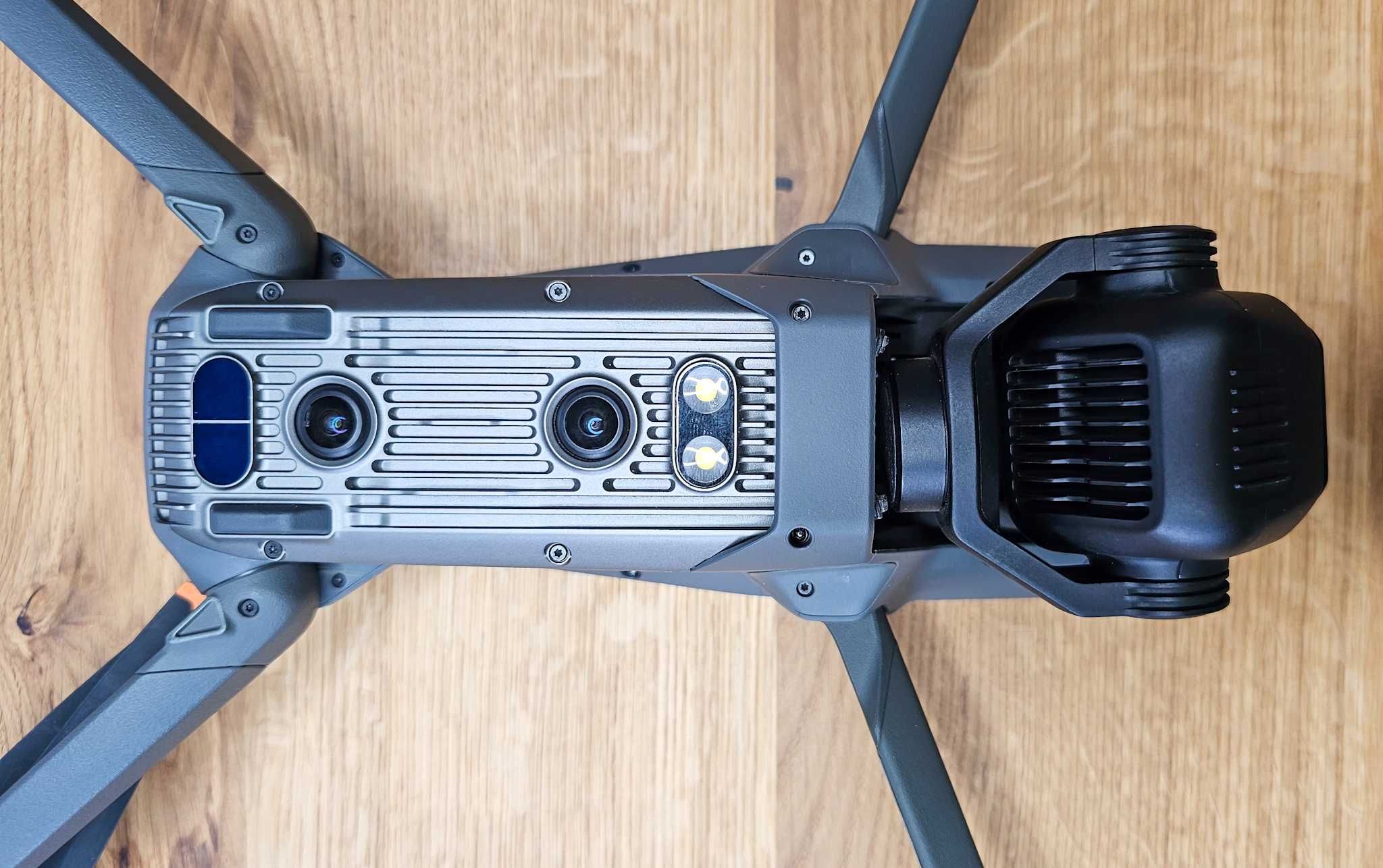 Dron DJI Mavic 3 Pro CINE Premium Combo + gratis dron FPV Cinelog35!