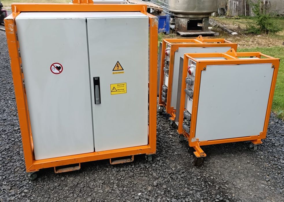 Szafa sterownicza do dźwigu lub maszyn budowlanych