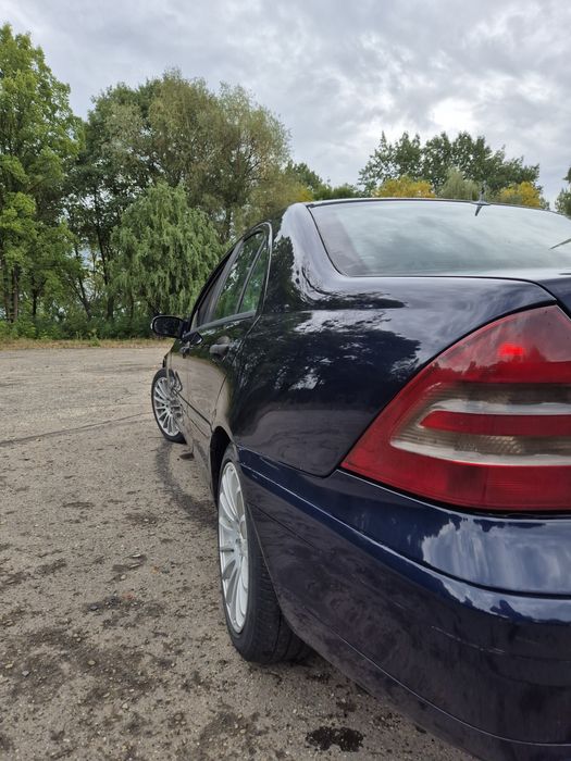 Mercedes Benz W203 2.2 CDI C-class