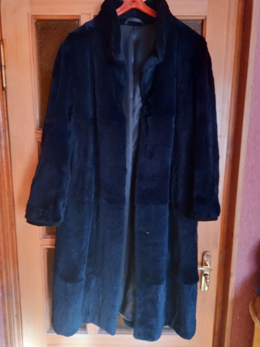 Шуба натуральная, цвет вороньего крыла