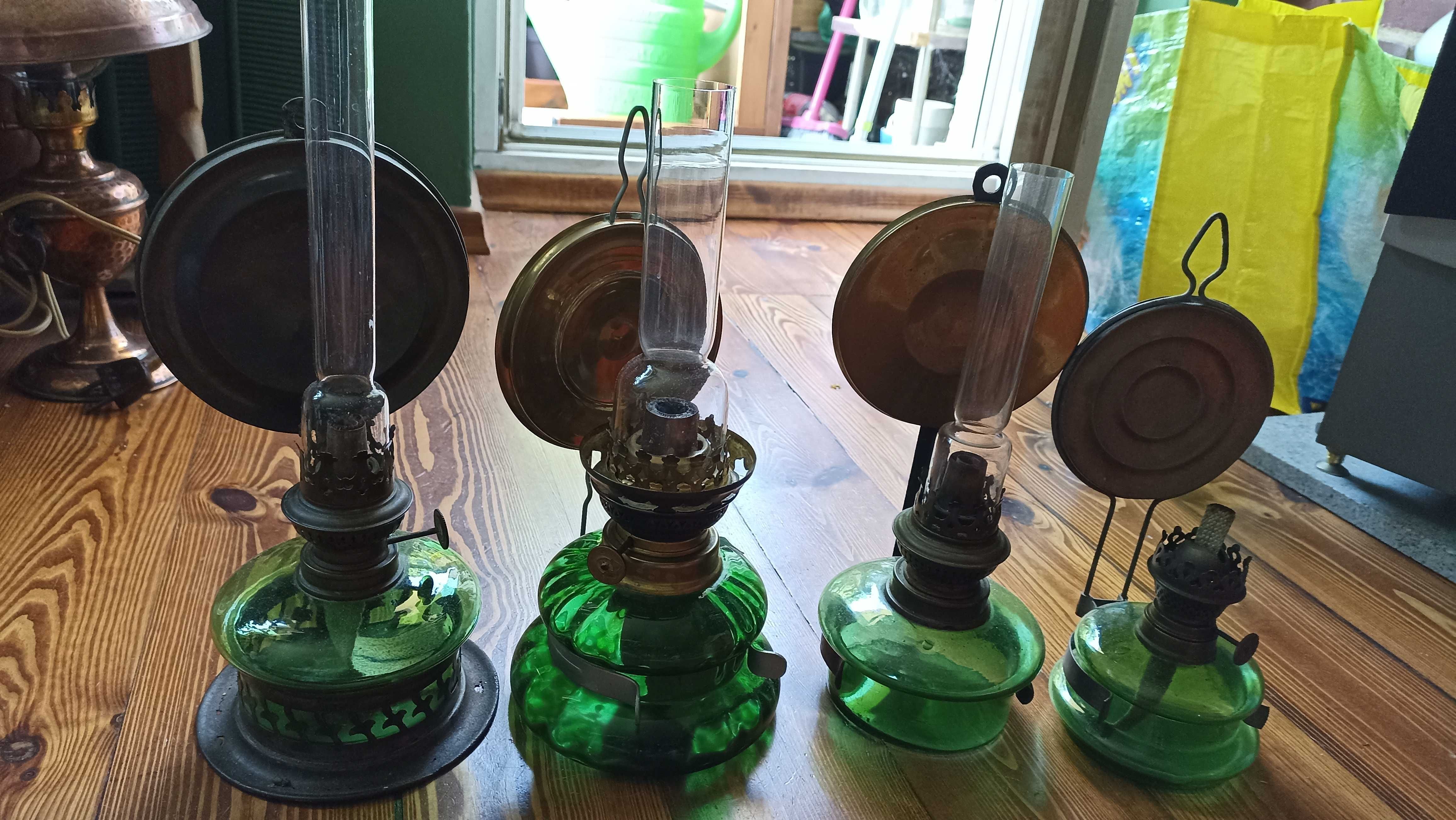 Kolekcja starych używanych lamp