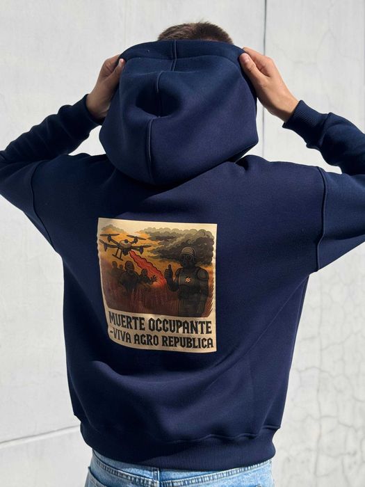 Пошив худі/світшотів. Друк і вишивка принтів. Брендування одягу лого