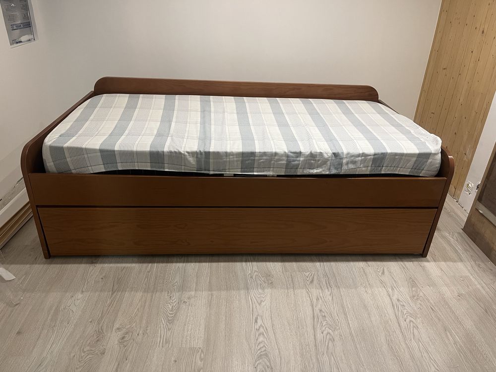 Cama solteiro com colchão