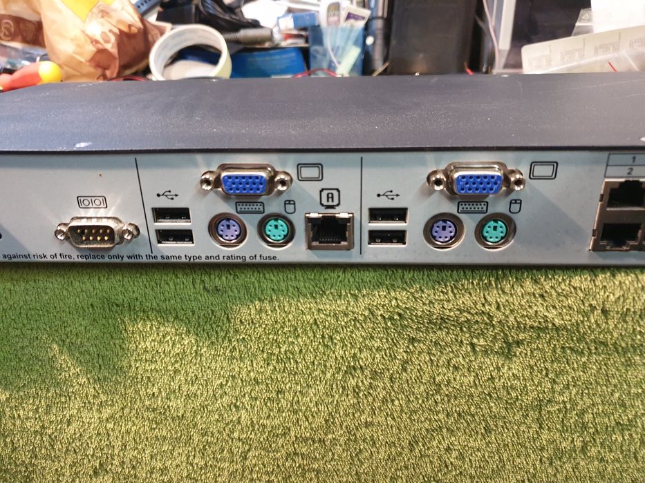 AVOCENT Autoview 2015 przełącznik sygnału.