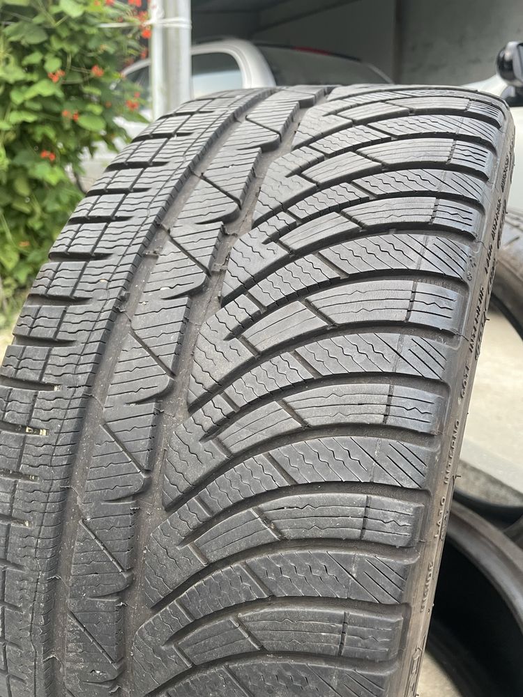Pneus 235/35r19