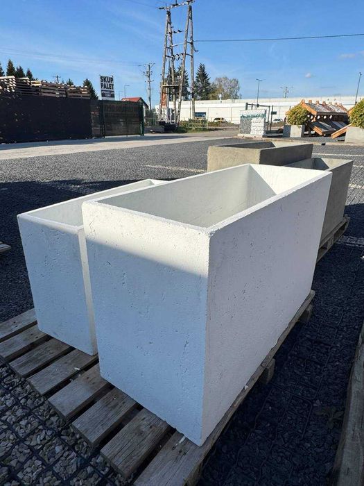 Donica ogrodowa LINE Śnieżnobiała, Niemalowana ozdobna IMPRESTONE