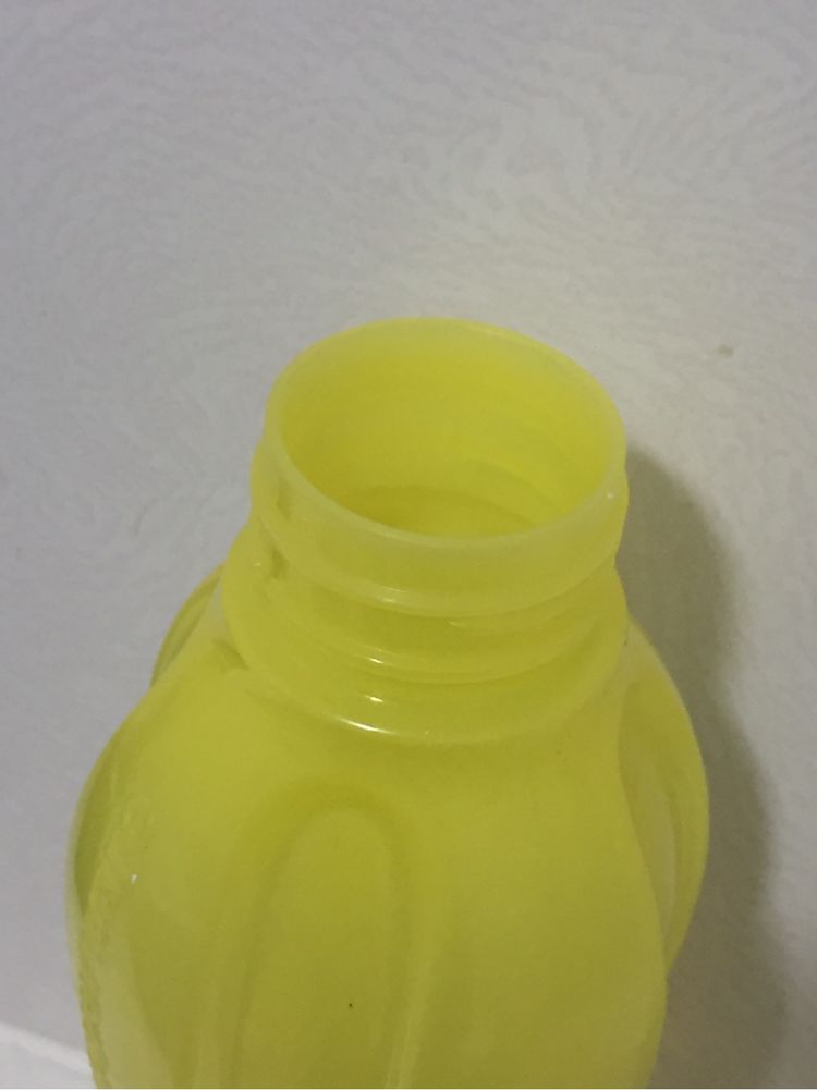 Tupperware эко-бутылка с клапаном, 750 мл